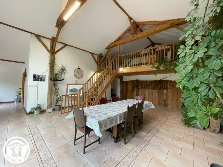 Grange rénovée 4 ch, piscine 5,5m et jardin 2000 m² : photo 29