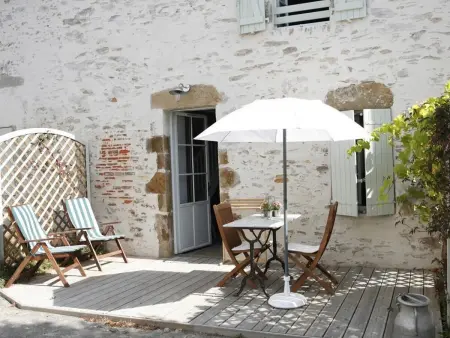 Location gite à Talmont Saint Hilaire, Gîte charmant et équipé avec terrasse, proche de la mer à Talmont-Saint-Hilaire