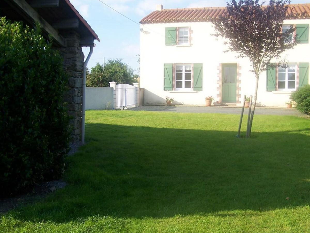 Gîte rénové 6 pers., piscine chauffée et jardin clos - Photo 2