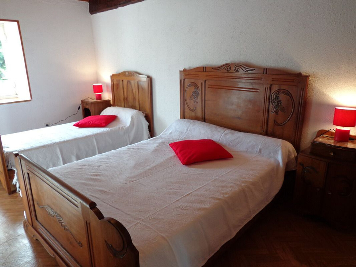 Gîte 8 pers. avec piscine couverte et sauna à Saint-Juire-Champgillon - Photo 11