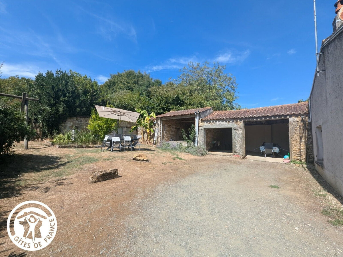 Gîte 8 pers. avec piscine couverte et sauna à Saint-Juire-Champgillon - Photo 18
