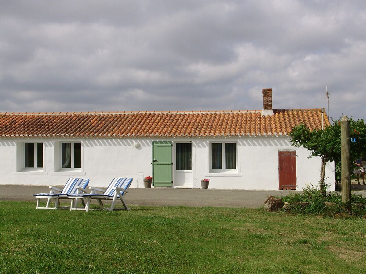 Gîte 6 pers. avec étang privé et terrain à Vairé - Photo 1