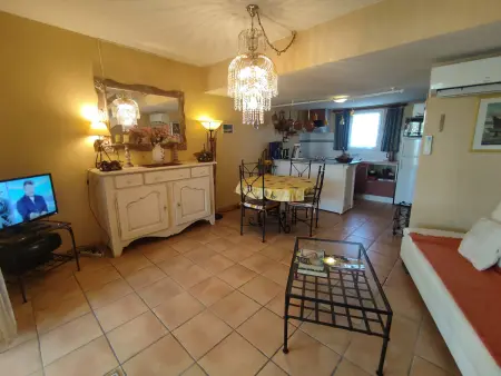 Villa climatisée 2-4 pers., 2 chambres, parking privé : photo 4