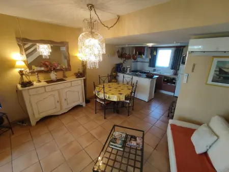 Villa climatisée 2-4 pers., 2 chambres, parking privé : photo 6