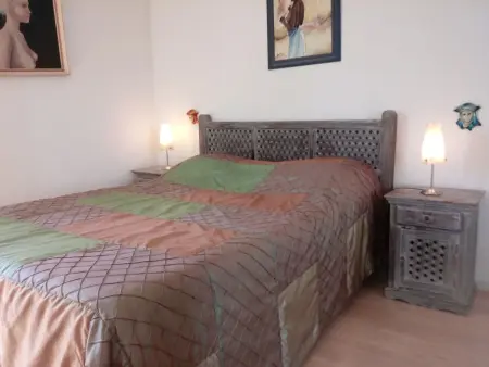 Villa climatisée 2-4 pers., 2 chambres, parking privé : photo 7