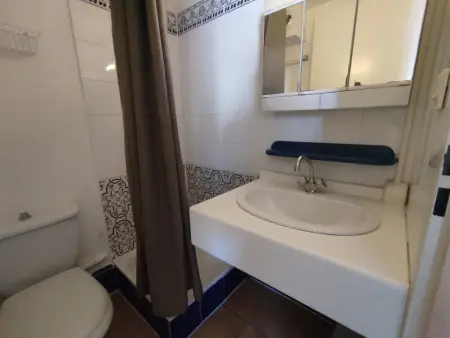 Villa climatisée 2-4 pers., 2 chambres, parking privé : photo 10