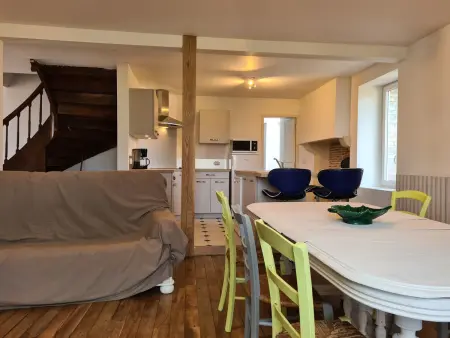 Gîte 8 pers. Crevant, jardin clos 1000m² et terrain de boule : photo 12