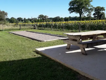 Gîte 8 pers. Crevant, jardin clos 1000m² et terrain de boule : photo 26