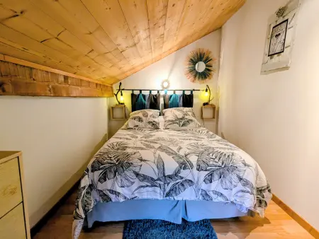 Charmant meublé au calme, proche cascades, randos, chevaux, parking et terrasse privée, WiFi gratuit - Photo 4