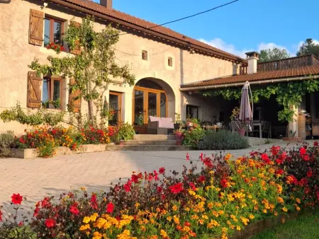 Charmant meublé au calme, proche cascades, randos, chevaux, parking et terrasse privée, WiFi gratuit - Photo 20