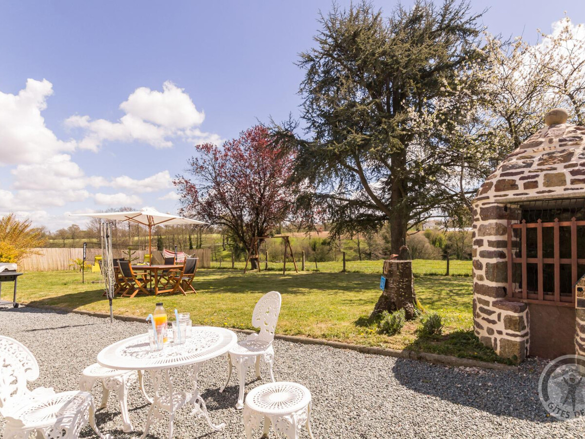 Gîte 6 personnes à Roncey avec jardin clos et jeux - Photo 2