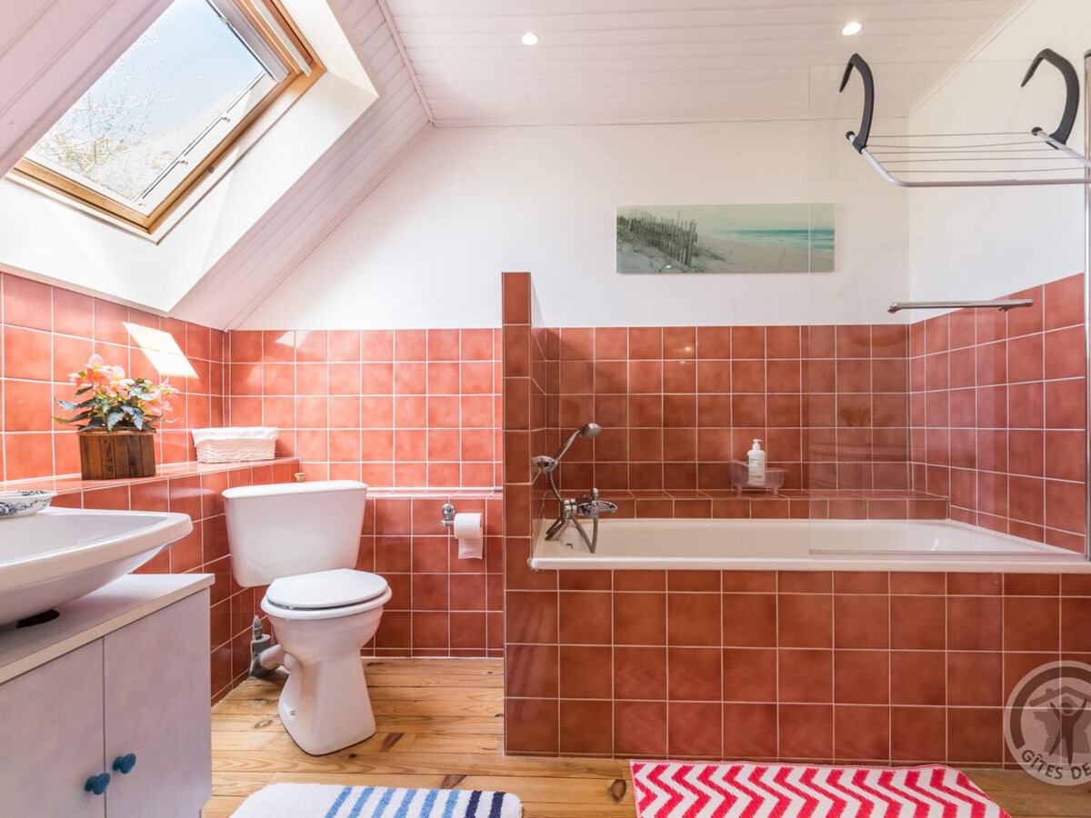 Gîte 6 personnes à Roncey avec jardin clos et jeux - Photo 15