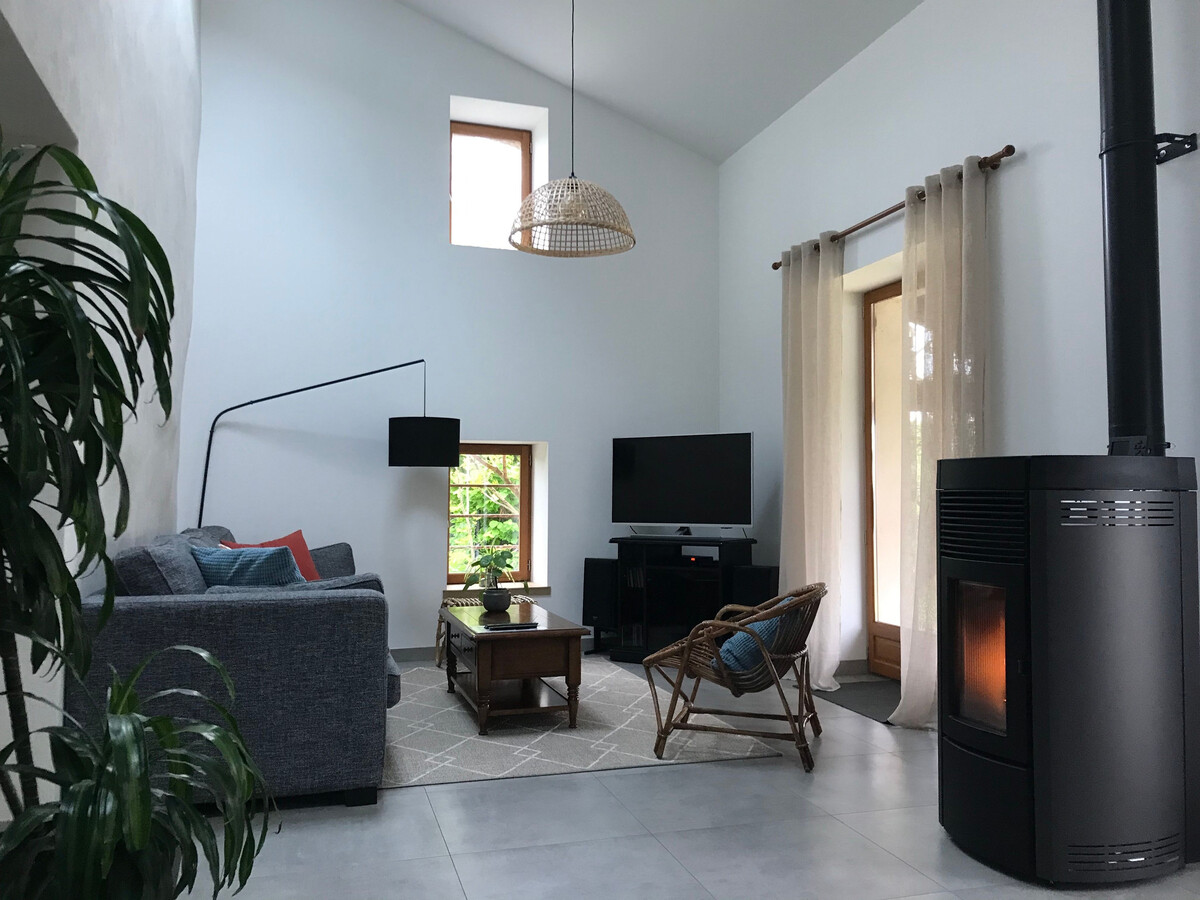 Gîte 6 personnes rénové avec jardin, accès Vosges et loisirs - Photo 2