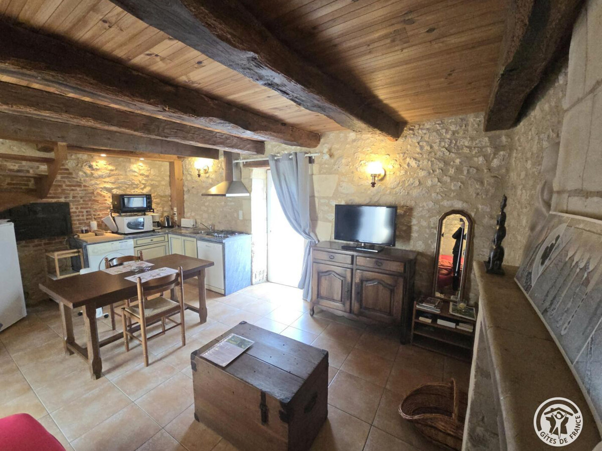 Gîte 2 pers. avec piscine au sel et étang privé à Naussannes - Photo 5