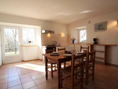 Gîte rénové vue forêts à Saint-Étienne-Lardeyrol : photo 2