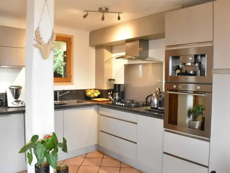 Chalet cosy avec mezzanine, poêle à bois, wifi et parking - Méribel - Photo 11