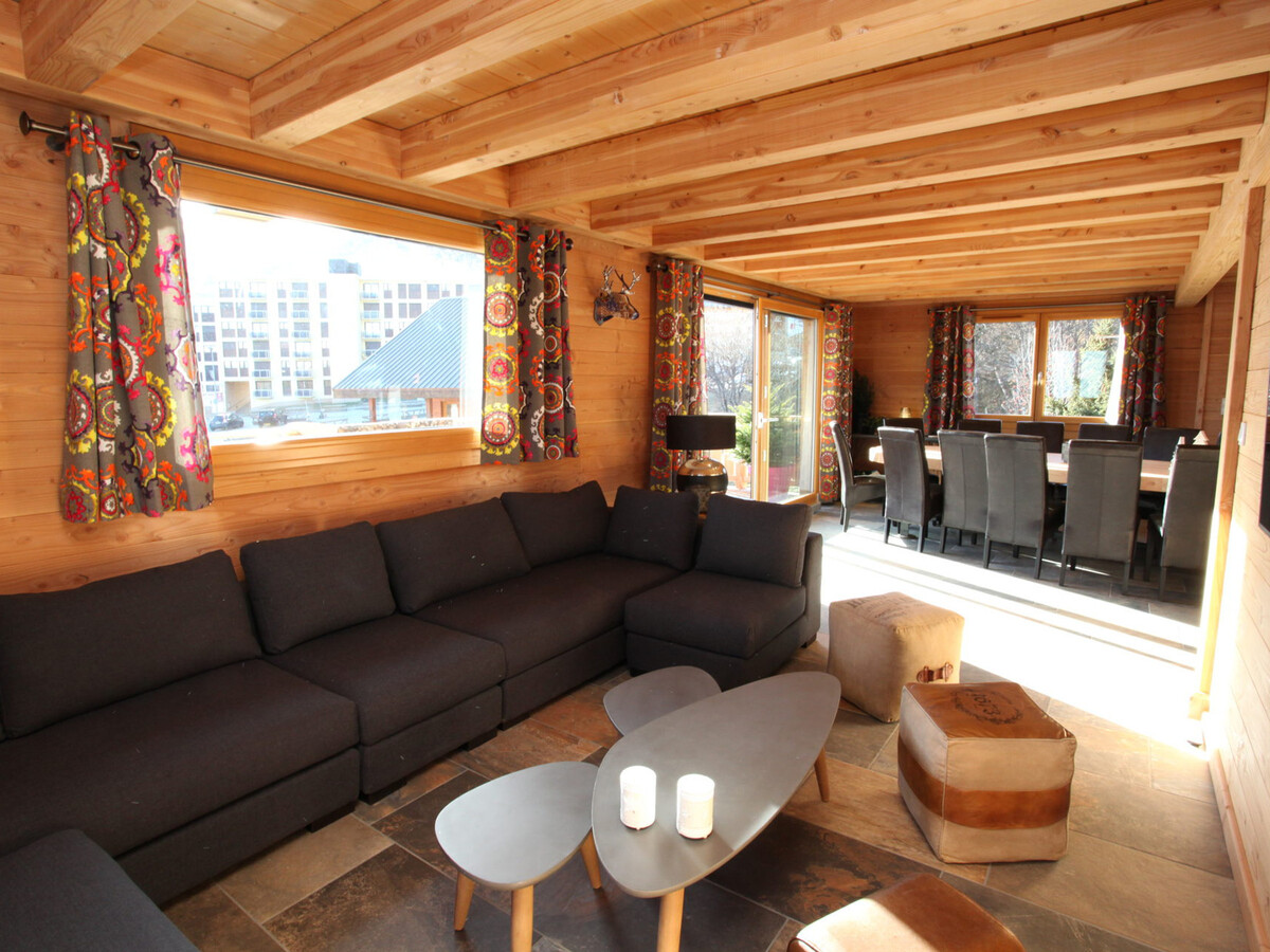 Chalet luxe piscine intérieure à 100m des pistes - Photo 3