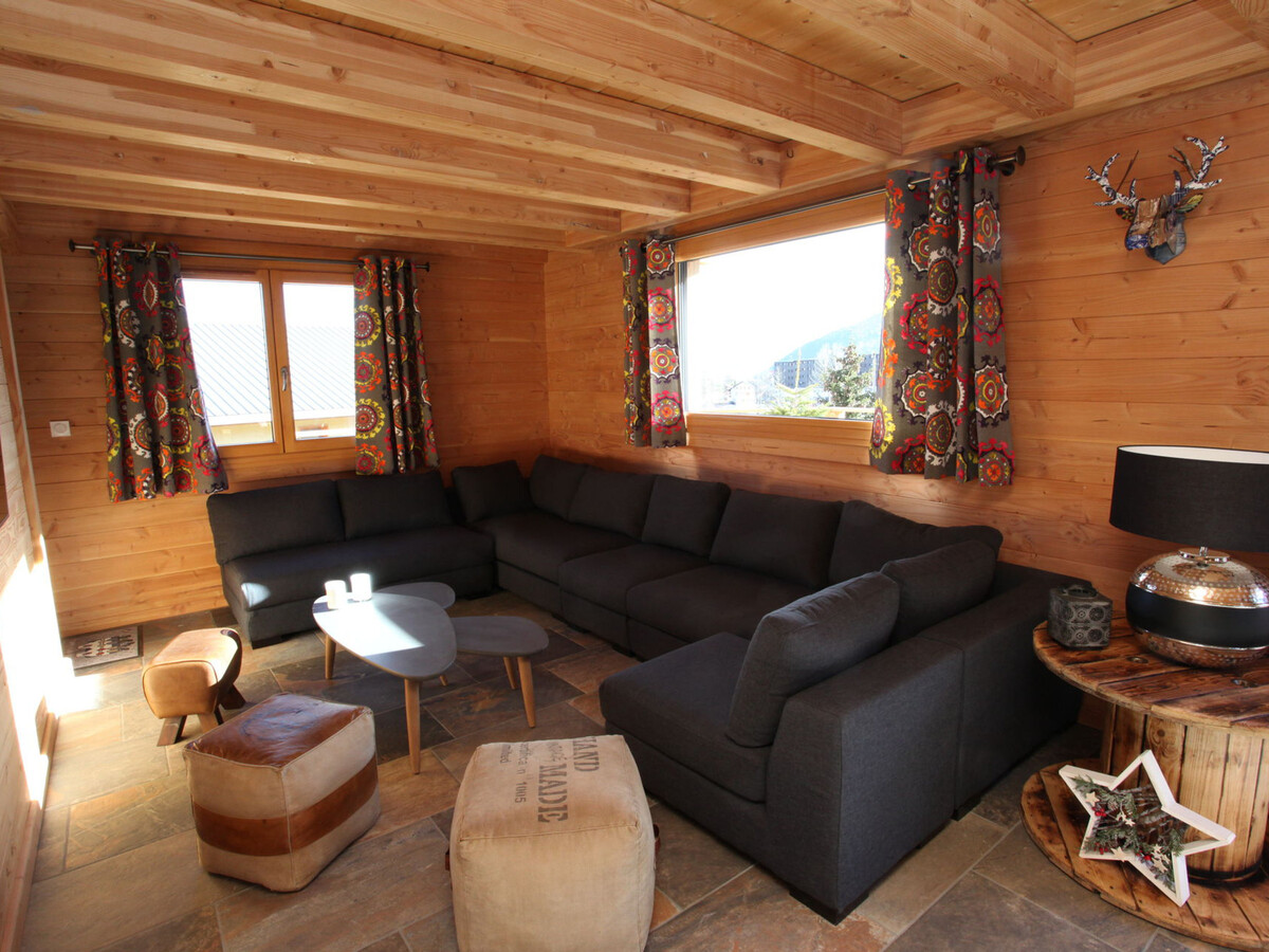 Chalet luxe piscine intérieure à 100m des pistes - Photo 4