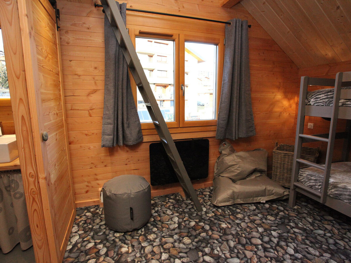Chalet luxe piscine intérieure à 100m des pistes - Photo 9