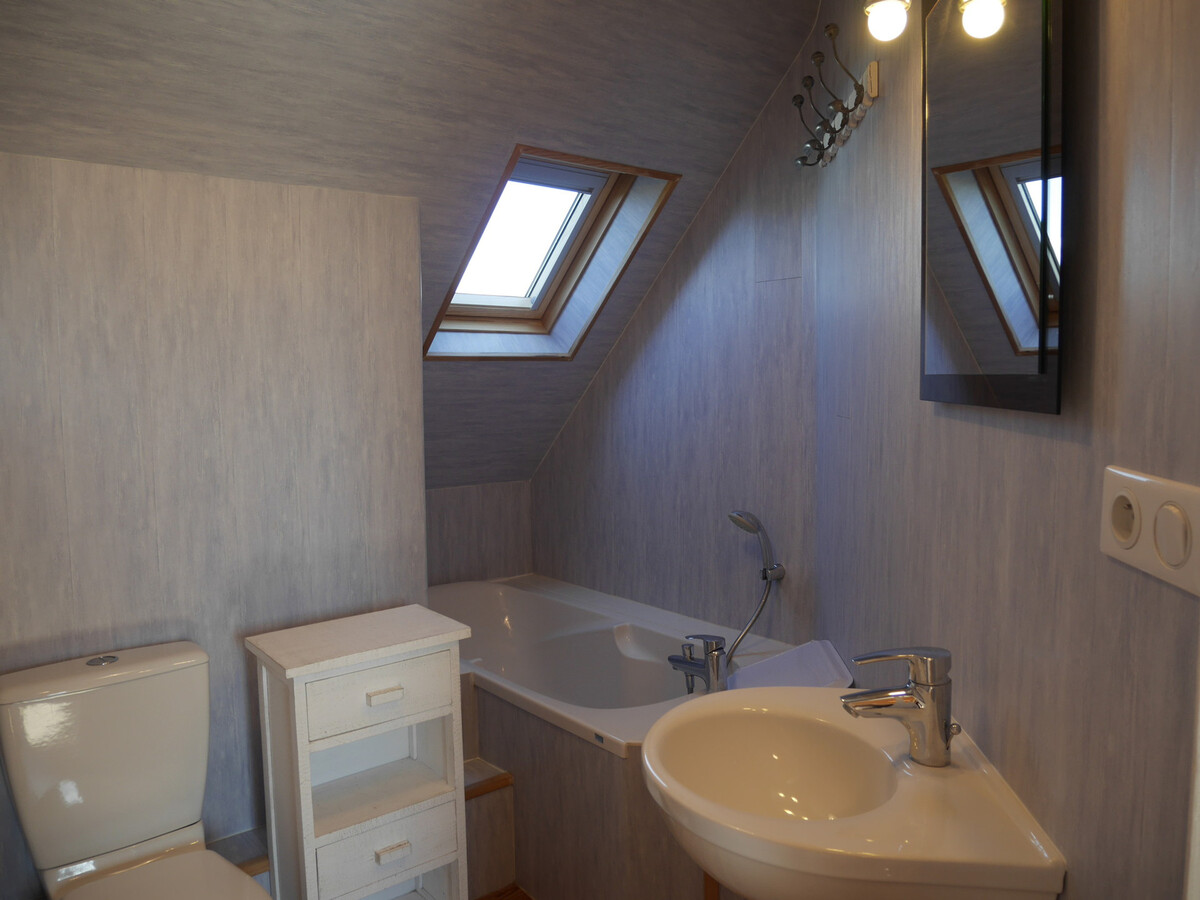 Maison moderne 4 chambres, vue mer et phare à Bangor - Photo 15