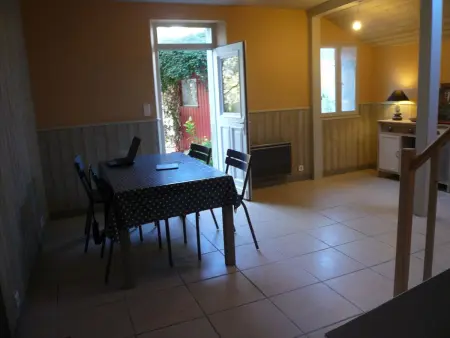 Maison 3 chambres avec cour 180m² au centre du Palais - Photo 2
