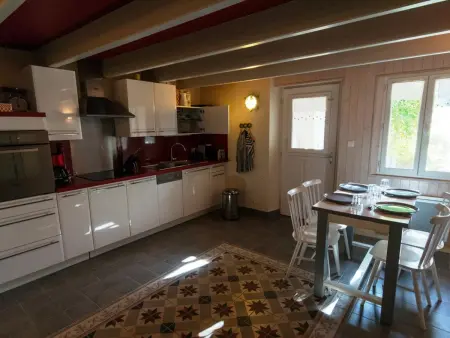 Maison 3 chambres avec cour 180m² au centre du Palais - Photo 3