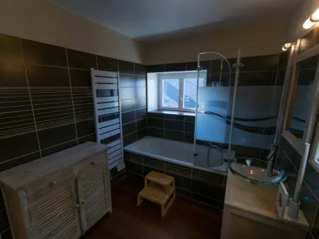 Maison 3 chambres avec cour 180m² au centre du Palais - Photo 5