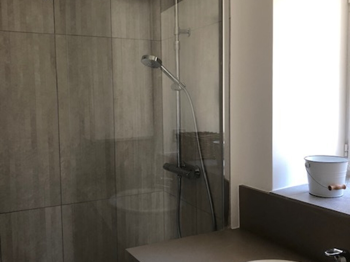 Maison mitoyenne à 200m de la plage, Locmaria - Photo 4