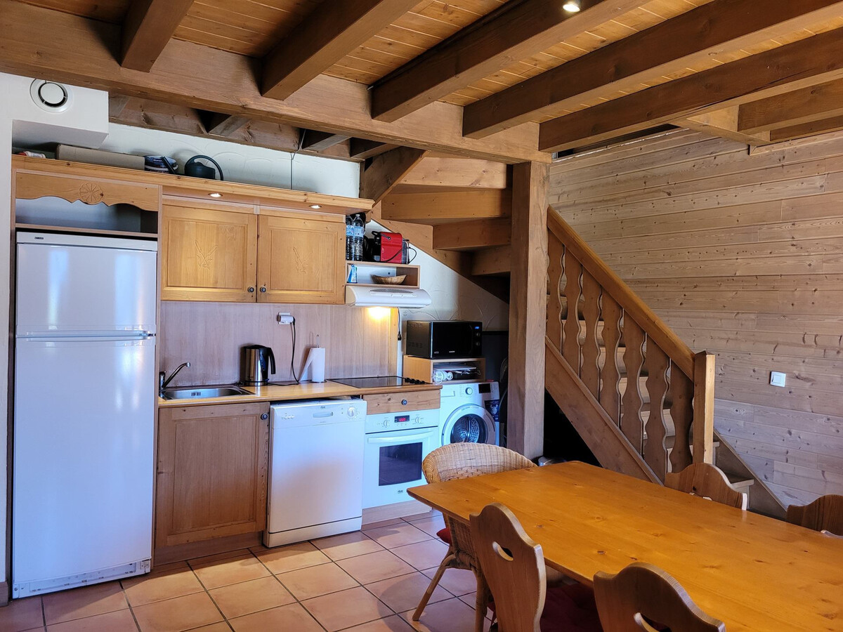 1/2 chalet 6 pers, terrasse plein sud, vue montagne - Photo 4