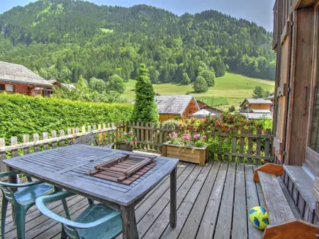 Chalet rénové à Morzine avec 5 chambres, parking et WIFI - Photo 3