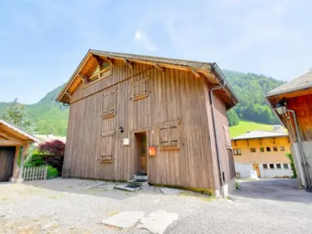 Chalet rénové à Morzine avec 5 chambres, parking et WIFI - Photo 17
