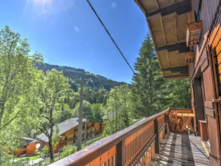 Chalet indépendant à Morzine, 200m du téléphérique, parking, pour 10 personnes - Photo 3