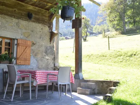 Chalet Savoyard en Bordure des Pistes avec Liaison Facile vers le Centre de Morzine - Photo 4