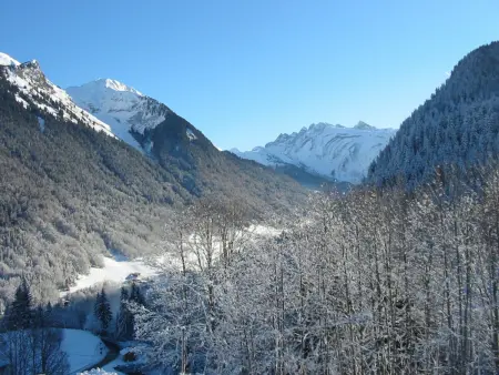 Chalet Savoyard en Bordure des Pistes avec Liaison Facile vers le Centre de Morzine - Photo 14