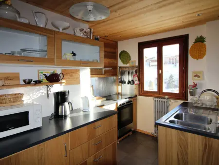 Chalet traditionnel bois, chaleureux, 3 chambres, 8 personnes, balcon Sud - Photo 4
