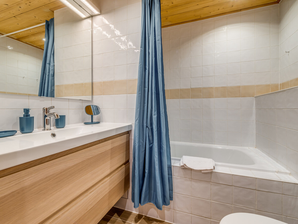 Chalet Zanskar à Tignes – 6 chambres, jacuzzi, vue pistes - Photo 15