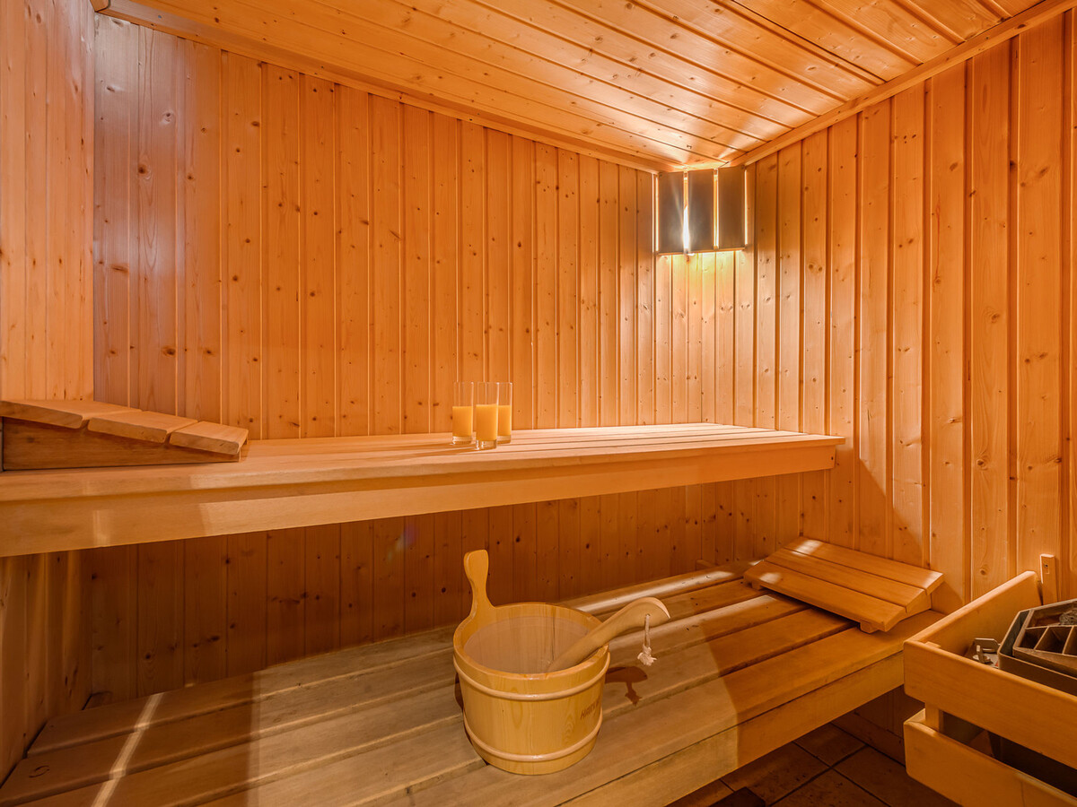 Chalet Whistler à Tignes : 6 chambres, sauna et jacuzzi - Photo 14