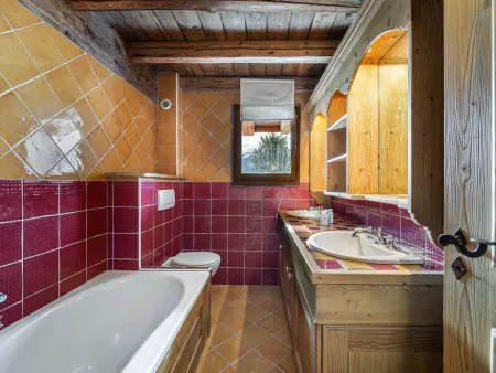 Chalet traditionnel près des pistes, animaux admis, parking - Photo 8
