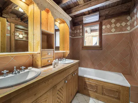 Chalet traditionnel près des pistes, animaux admis, parking - Photo 10