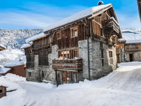 Chalet authentique avec jacuzzi, sauna et parking pour 12 personnes - Photo 3