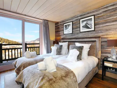 Chalet de luxe à Courchevel avec jacuzzi et cheminée : photo 10