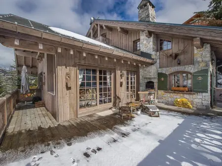 Chalet authentique et spacieux avec jacuzzi et hammam, près du centre de Méribel - Photo 14