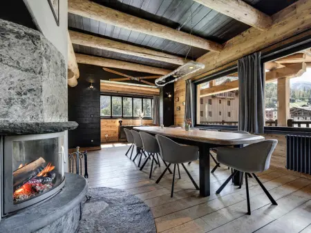 Chalet de Charme 200m² à Val d'Isère avec Sauna et Bain Nordique - Photo 1