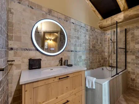 Chalet de Charme 200m² à Val d'Isère avec Sauna et Bain Nordique - Photo 8