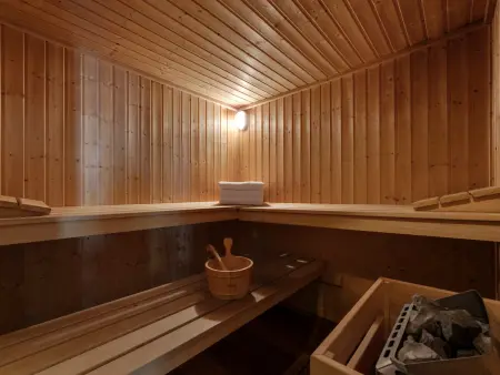 Chalet de Charme 200m² à Val d'Isère avec Sauna et Bain Nordique - Photo 11