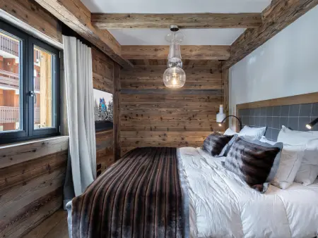 Chalet luxueux avec 5 chambres, hammam, cheminée et grande terrasse au cœur de Val d'Isère - Photo 12