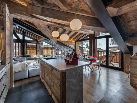 Chalet design 5* avec piscine, hammam, cinéma et parking à Val d'Isère - Photo 2