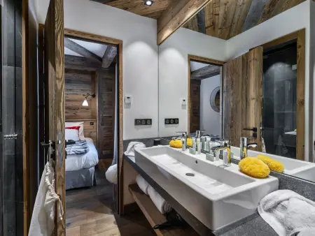 Chalet design 5* avec piscine, hammam, cinéma et parking à Val d'Isère - Photo 10