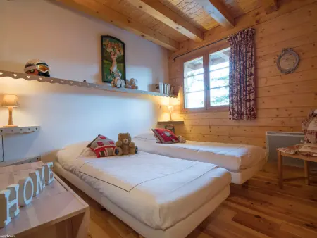 Chalet chaleureux à La Tania - 10 pers, parking, skis aux pieds - Photo 6