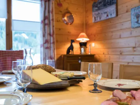 Chalet chaleureux à La Tania - 10 pers, parking, skis aux pieds - Photo 11